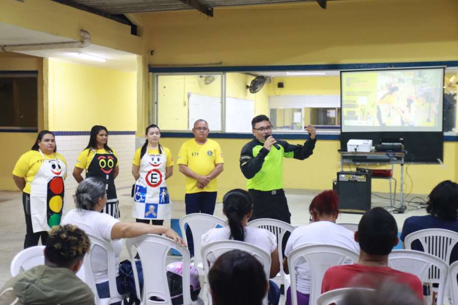 Prefeitura promove ação educativa de trânsito com alunos do EJAI